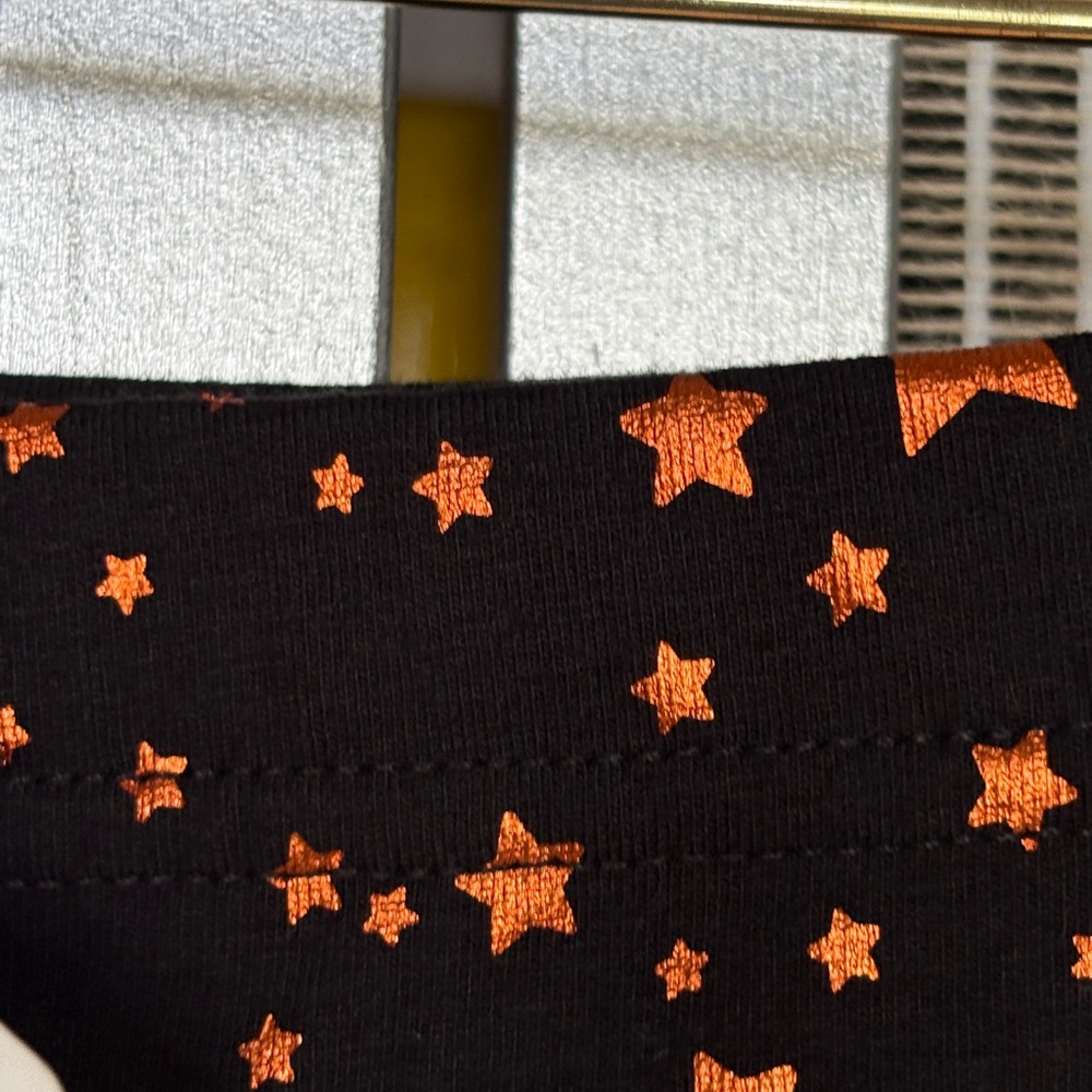NWT Kids Star Patterned Leggings - Black and Orange - Picture 5 of 7